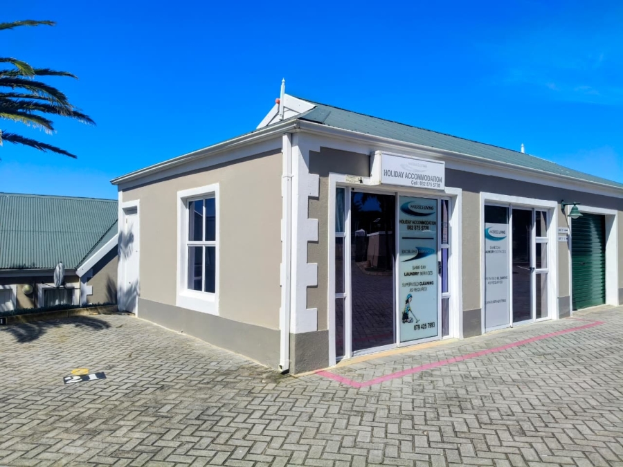 Commercial Property for Sale in Marina Martinique Eastern Cape